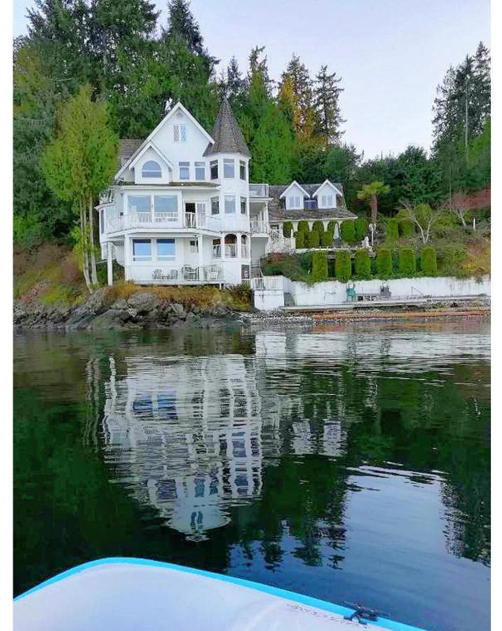Walkon Waterfront Castle Cove Inn Чемейнус Экстерьер фото